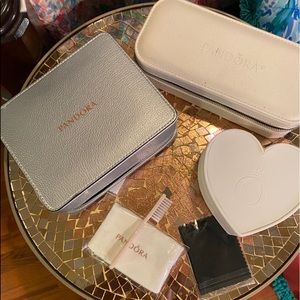 #SOLD Pandora Jewelry case